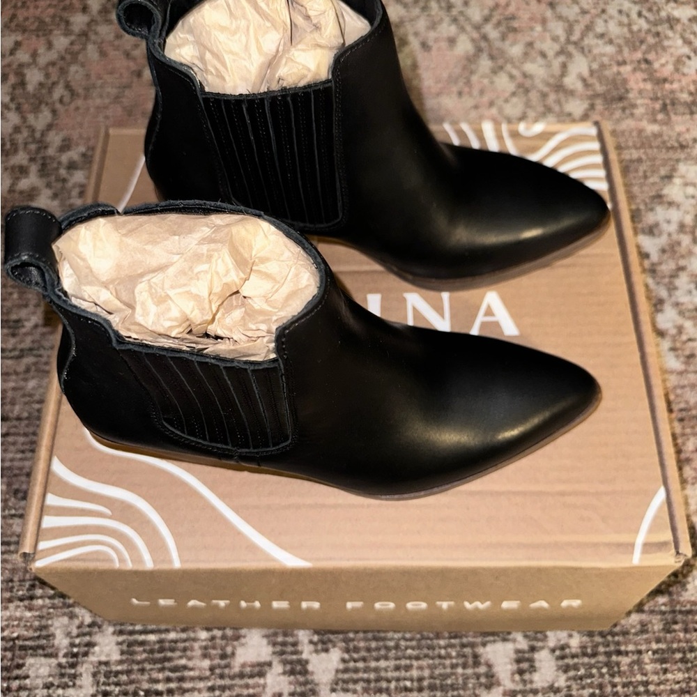 Portland Leather “Dakota” Western style ankle boot, black - Picture 5 of 8